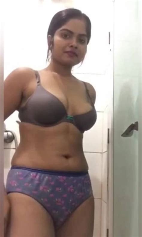 Beautiful Desi Girl Showing Boobs And Pussy Download Link In Comments Scrolller