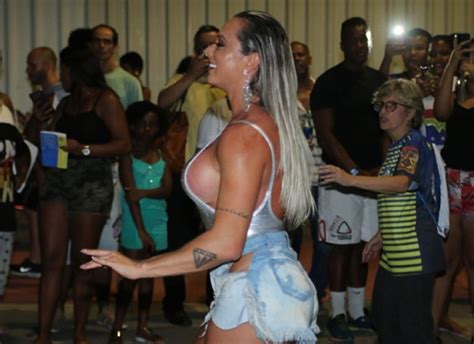 Sem Suti Juju Salimeni Quase Mostra Demais Com Regata Cavad Ssima Quem Rio De Janeiro