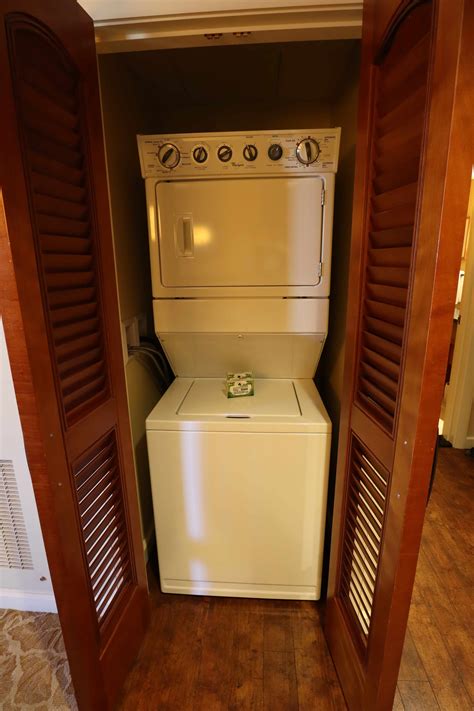 Maybe you would like to learn more about one of these? Disney's Aulani - One Bedroom Villa with Ocean View Photo ...