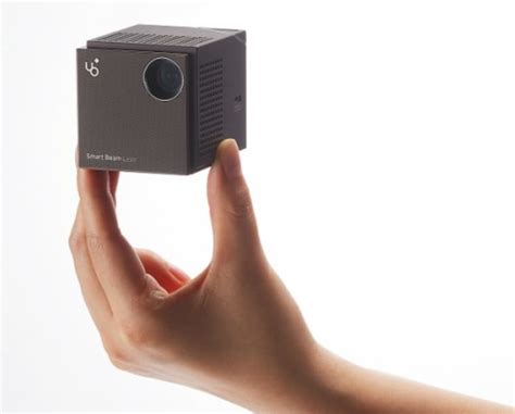 Smart Beam Laser Projector Puts Hd Image In Palm Size Package