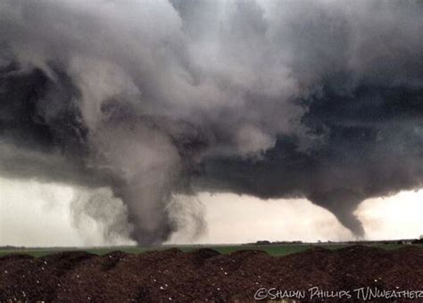 Monster Twin Tornadoes Strike Pilger Nebraska Earth Earthsky