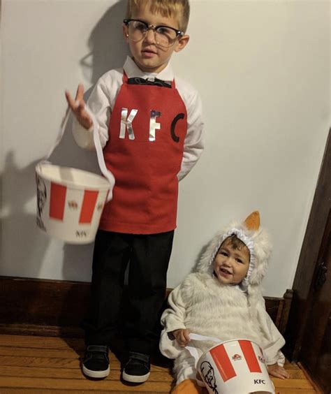 15 Sibling Halloween Costume Ideas Halloweencostumes Siblingcostumes