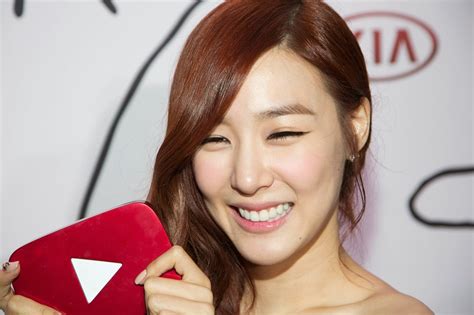 [pictures] 131104 Snsd Tiffany At 2013 Youtube Music Awards ~ Girls Generation