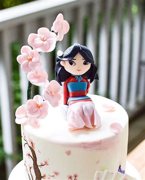 Mulan Fondant Cake Topper Custom Cakes Beautiful Birthday Cakes