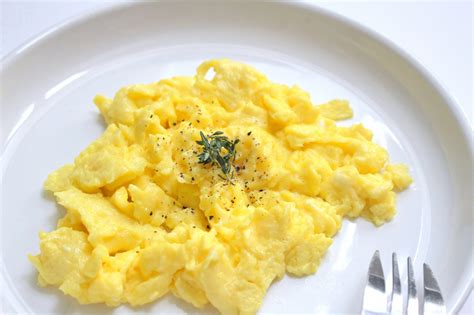 Fluffy Scrambled Eggs Kingcooks