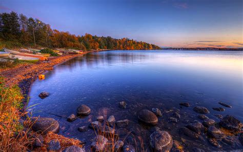 Beautiful Autumn Wonderland Lake Beautiful Scenery And Pleasant Wallpaper 375195