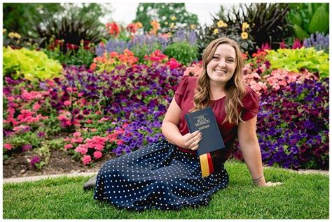Lds Sister Missionary Photography Poses And Prop Ideas Sister Missionaries Missionary