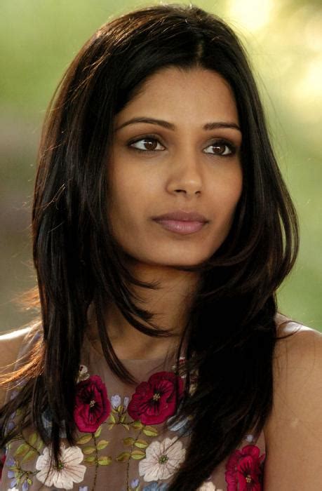 Freida Pinto Ayran