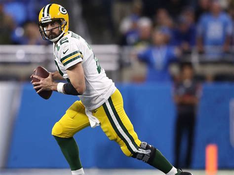 Rodgers May Have To Wear Larger Knee Brace After Setback