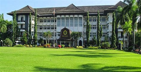 Fakultas Kedokteran Universitas Mataram Jadi Satu Satunya Yang