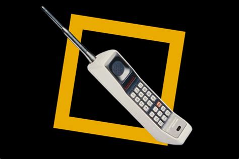 Objet Culte Motorola Dynatac 8000x Le Premier Téléphone Portable De