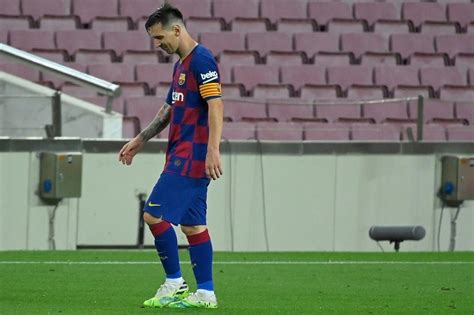 Lionel Messi Reaches Historic Career Milestone Amidst Rumored Barcelona