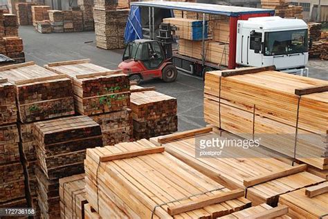 Lumber Forklift Photos And Premium High Res Pictures Getty Images