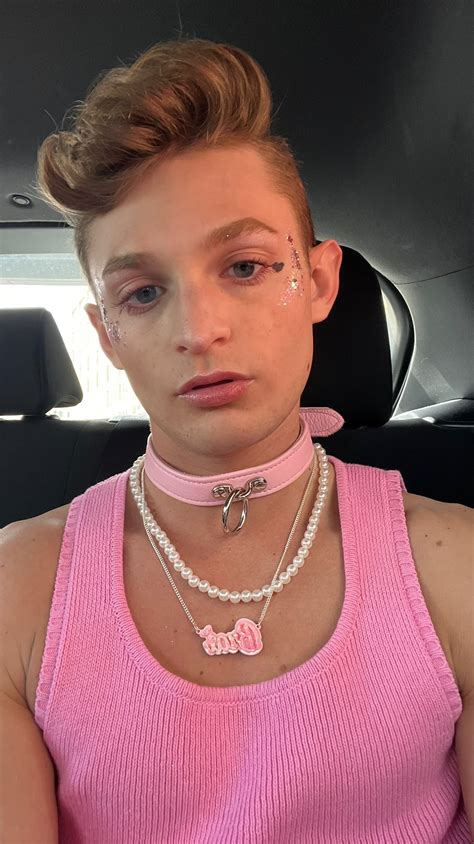 Garrett ️‍🔥 On Twitter Mom Wanted A Girl So I Gave Her A 💅🏼fag🎀 Eosbwtrbbe Twitter