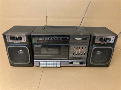 Vintage S Sony Cfs Radio Boombox Cassette Recorder Am Fm