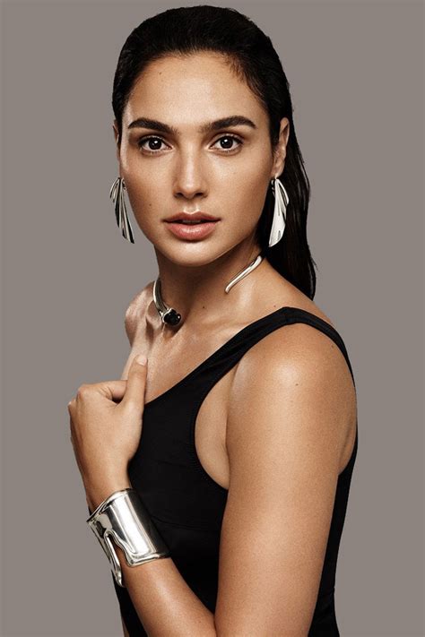 640x960 Gal Gadot Elle Magazine Iphone 4 Iphone 4s Hd 4k Wallpapers Images Backgrounds