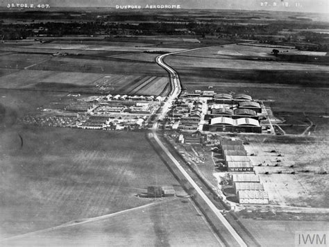 Duxford Airfield 1918 1939 Q 96065
