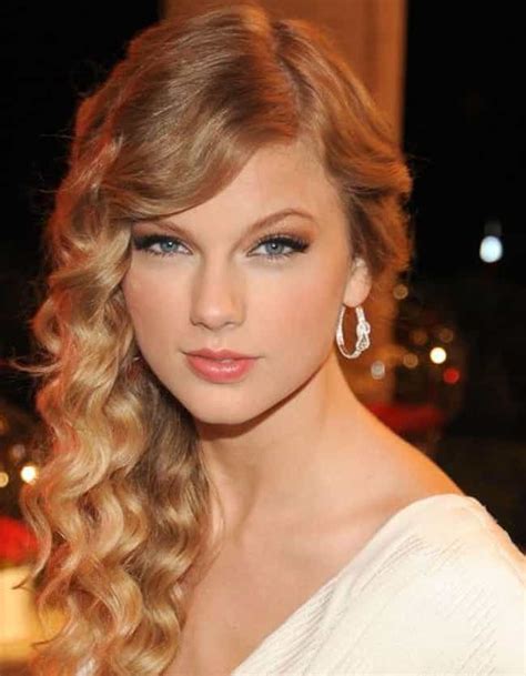 Taylor Swift Beautiful Pics And Fashion Photos