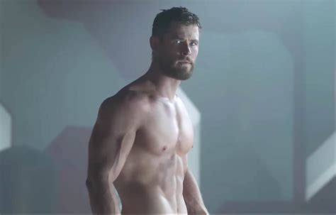 Shirtless Chris Hemsworth Returns To Out Hulk Everyone And Deliver Comic Quips In The Thor