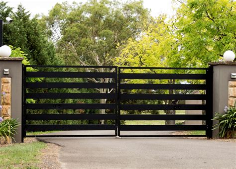 7 Things To Consider For Your Custom Driveway Gate Access Gates And Doors