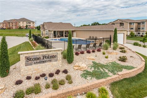 Start your free search for 2 bedroom apartments today. Stone Pointe Apartments Apartments - Manhattan, KS ...