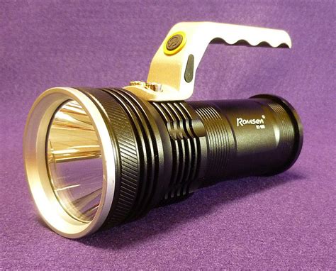Lifestyle 800 Lumens Cree Led Flashlight Review The Gadgeteer