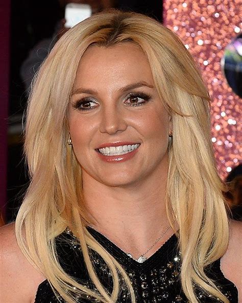 Britney Spears Best Beauty Looks Hello
