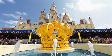 As part of a growing and innovative part of the world, this newest universal studios theme park will have rides and attractions unique to singapore which. UNIVERSAL STUDIOS SINGAPORE: You Serve An Idea, We Deliver ...