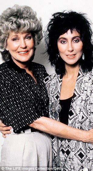 Cher And Her Mom Show Their Ageless Beauty In Twitter Picture Daily Mail Online