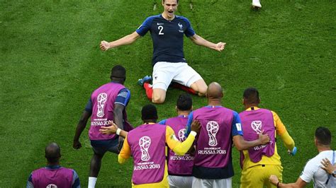 Il était Une Fois Le Fol été Des Bleus Mondial 2018 Pavard Est Né Un