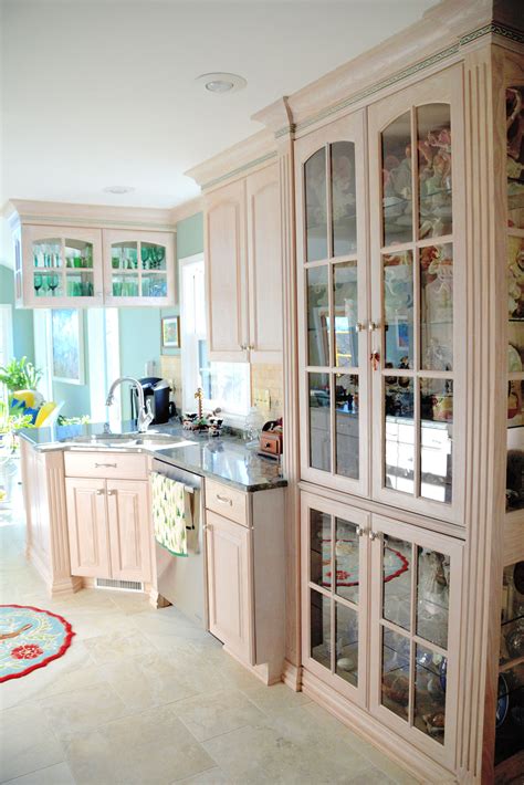 Light Colored Stained Cabinets Paint Or Stain Oak Kitchen Cabinets