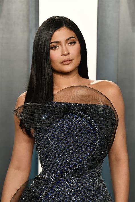Kylie Jenner Shows Off Her Stretch Marks On Instagram Popsugar Beauty