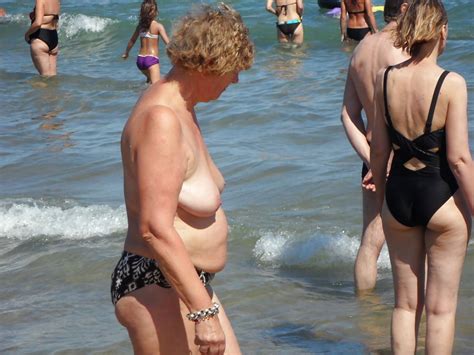 Granny On Beach Porn Pictures Xxx Photos Sex Images Pictoa
