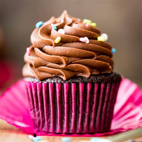 How To Bake Chocolate Cupcakes Recipe