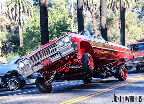 Pin By Xxtheserial Kiler On Que Lowrider Cars Classic Cars Trucks