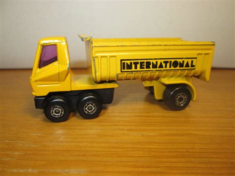 Matchbox 1973 No 60 Articulated Truck And International Trailer Etsy