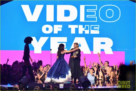 Watch Camila Cabello Accept Video Of The Year At Vmas 2018 Video