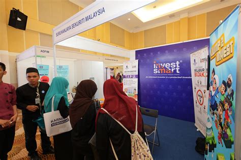 Pengambilan laporan kredit / collection of credit report Bank Negara Malaysia dan Industri Kewangan Mendekati ...