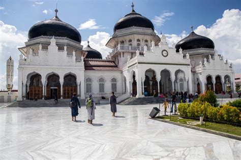 Uniknya Arsitektur Masjid Raya Baiturrahman Landmark Kebanggaan Banda