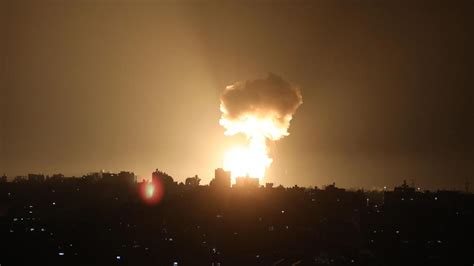 Nahost Konflikt Israel Greift Hamas Stellungen Im Gazastreifen An