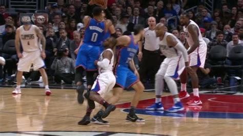 Index of biventricular interdependence calculated using cardiac mri: Clippers' Chris Paul sprains thumb, to have MRI after X ...