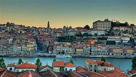 Porto is portugal's second largest city and the capital of the northern region, and a busy industrial and commercial centre. Descubra os segredos do Porto em apenas três dias | Opção ...