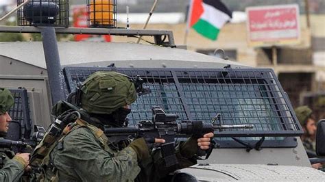 Two Palestinians Fire On Israeli Soldiers Shot Dead Army Al Arabiya