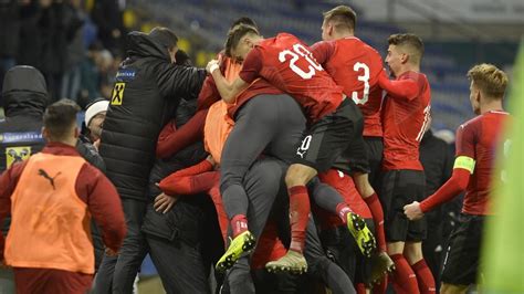 Österreichs nationalteam steht vor einem historischen spiel. U21-EM: Polen und Österreich lösen letzte Tickets - Nationalteams | SportNews.bz