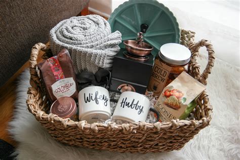 We have brought together a list of 12 unique and cool gifts for married couples, that are suitable for both husband and wife. 20 Best Couples Gift Basket Ideas in 2020 | Couple gifts ...