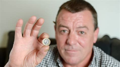 This Fella Reckons Hes Found The First Fake New £1 Coin Ladbible
