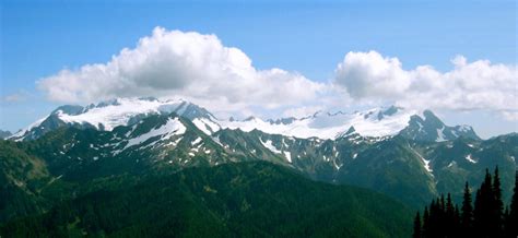 The trojan horse is 3 stories tall and brings you around and around the famous landmark. 5 Breathtaking Mountains in WA You Must Visit Before You ...