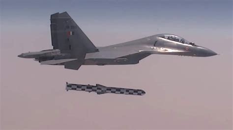 The Indian Air Force Iaf Has Inducted Its First Squadron Of Sukhoi 30