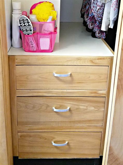 Dorm room dorm closet organizer. Dorm Room Decorating and Organizing - Organize and ...