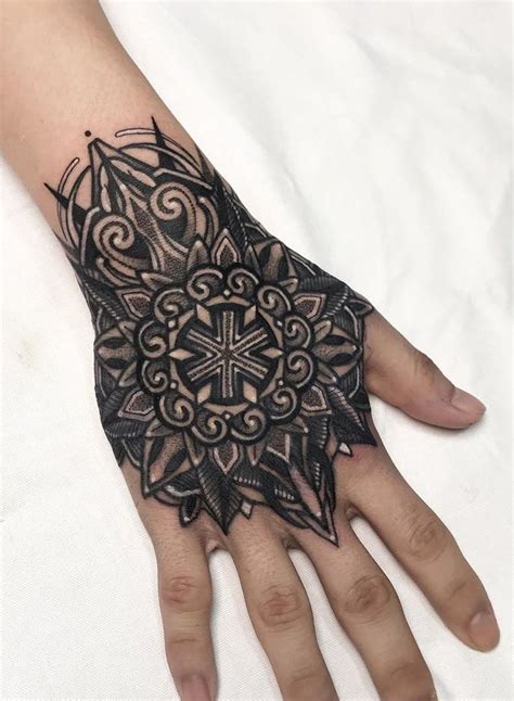 Neo Traditional Mandala Tattoo © Tattoo Artist Micotattoo 💕💕💕💕💕 Hand